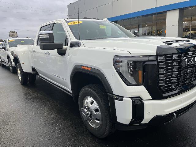 New 2026 GMC Sierra 3500 Denali Ultimate image 8