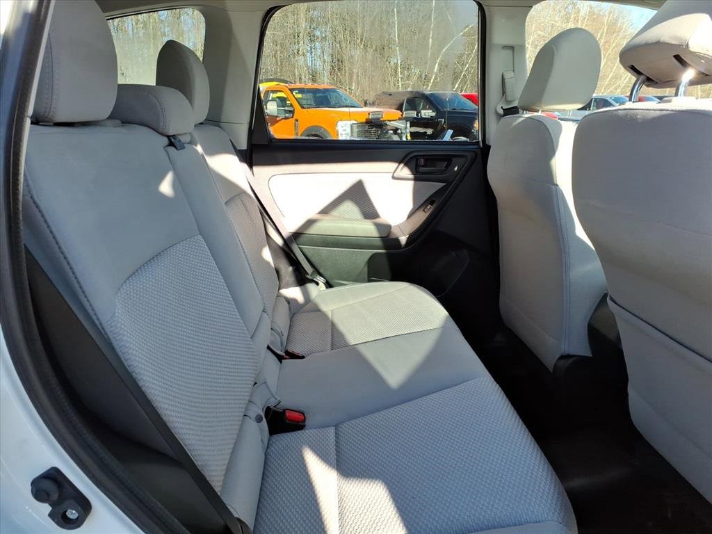 Used 2018 Subaru Forester 2.5i Premium w/ All-Weather Package image 8