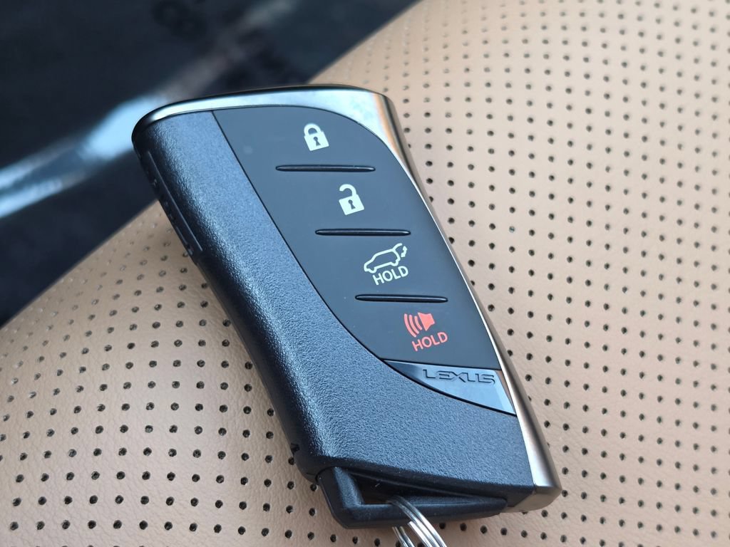 Certified 2025 Lexus RX 350 AWD image 39