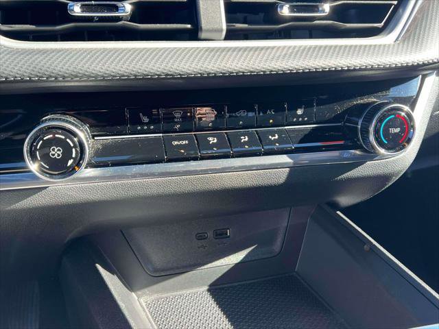 Used 2026 Chevrolet Equinox LT image 29