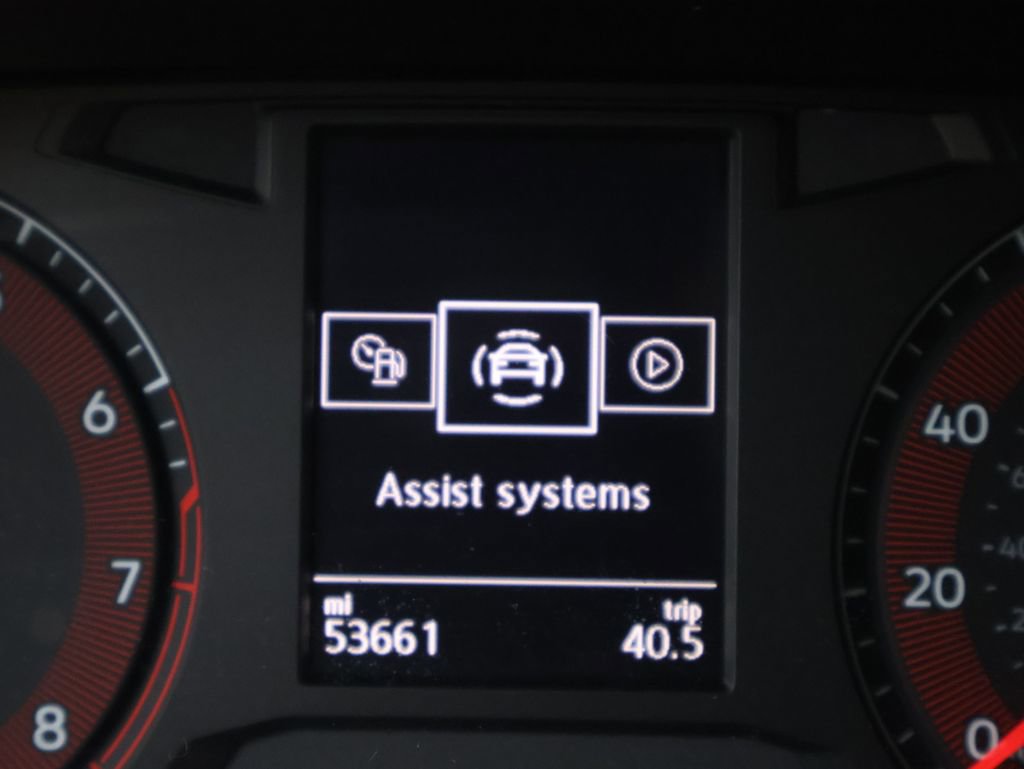 Used 2021 Volkswagen Jetta SE w/ SE Cold Weather Package image 20