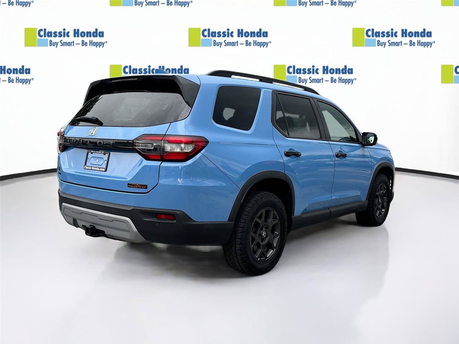 Certified 2023 Honda Pilot TrailSport image 8