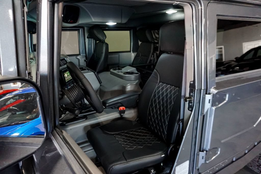 Used 2003 HUMMER H1 4-Door Wagon AWD/4WD image 9