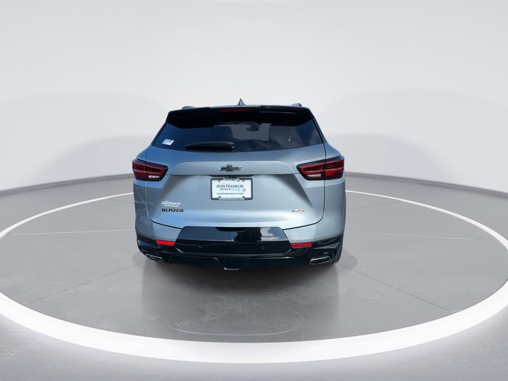 Used 2023 Chevrolet Blazer RS w/ Driver Confidence II Package image 7