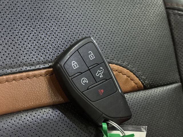 Used 2024 GMC Sierra 2500 AT4 w/ AT4 Premium Plus Package image 30