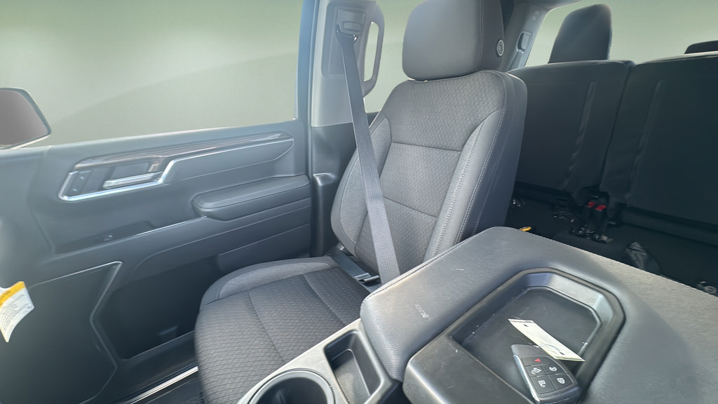 Used 2026 Chevrolet Silverado 1500 LT RWD image 11