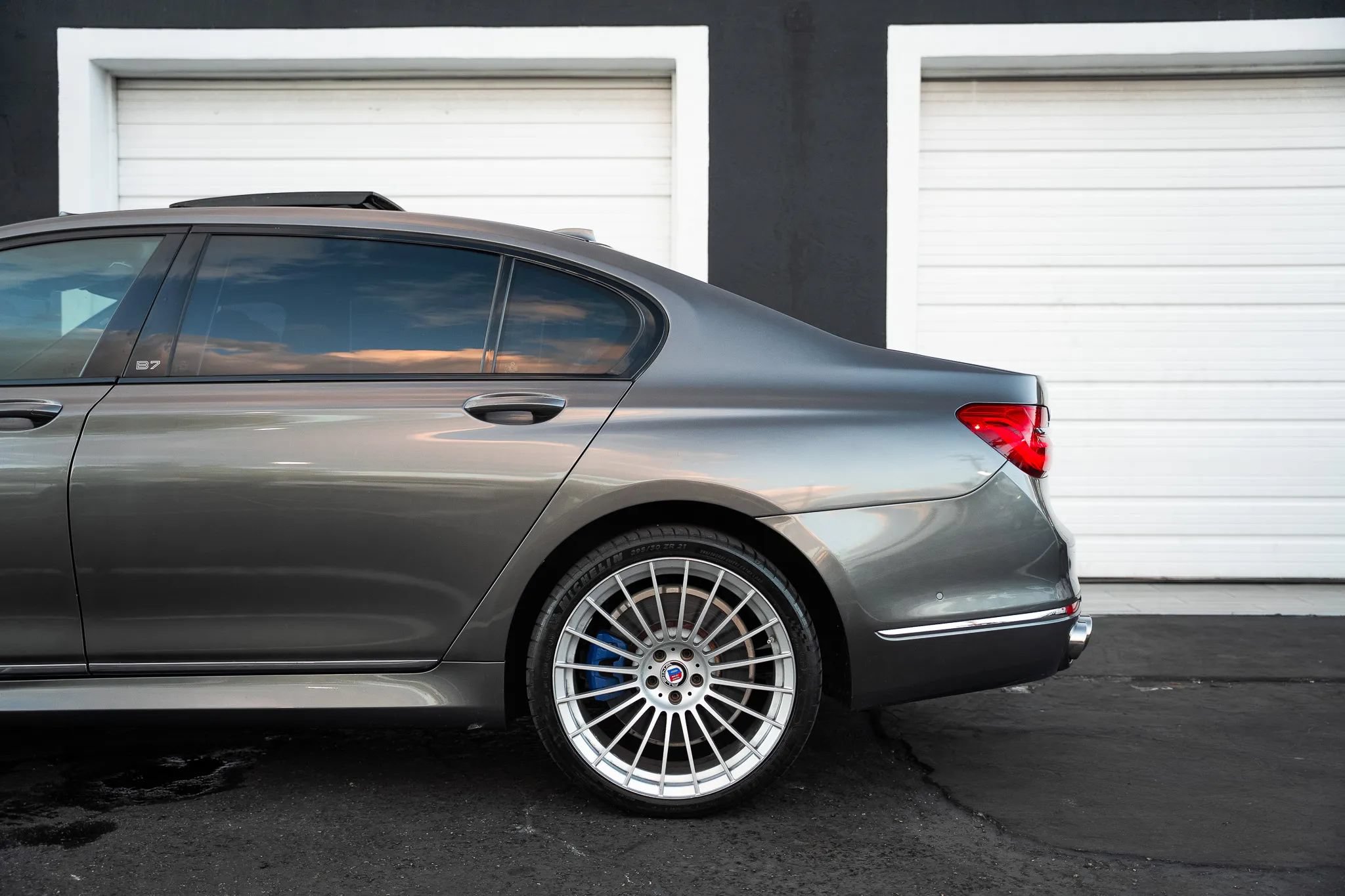 Used 2018 BMW ALPINA B7 xDrive w/ Luxury Rear Seating Package AWD/4WD image 12
