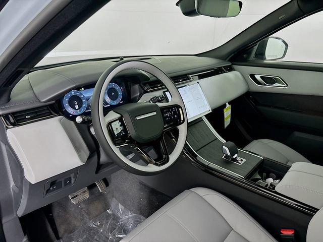 New 2026 Land Rover Range Rover Velar Dynamic SE AWD/4WD image 9