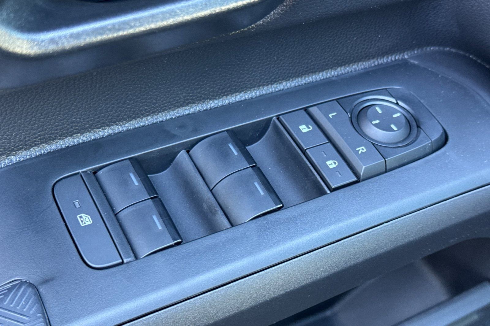 Used 2025 Toyota Tacoma TRD Pro w/ Tow Tech Package image 15