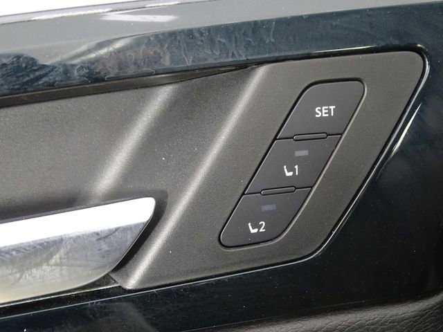 Used 2022 Mitsubishi Outlander SEL image 17