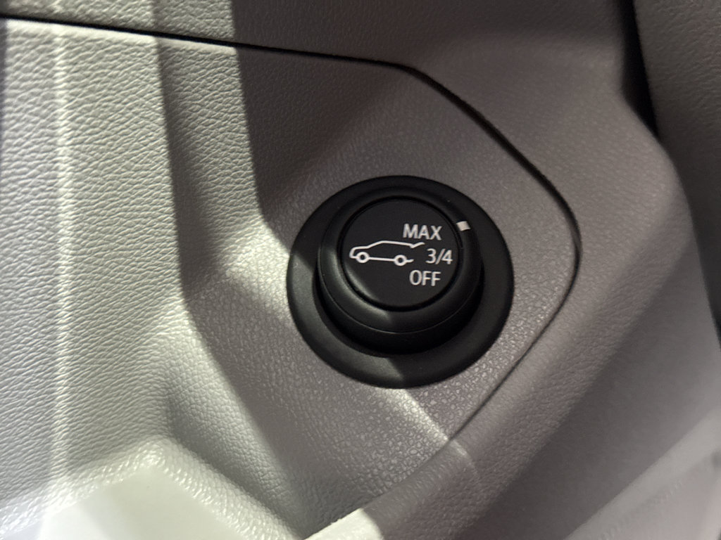 Used 2023 GMC Terrain SLE w/ Driver Convenience Package FWD image 34