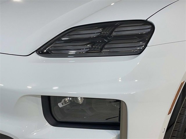 New 2025 Porsche Macan Turbo Electric image 11