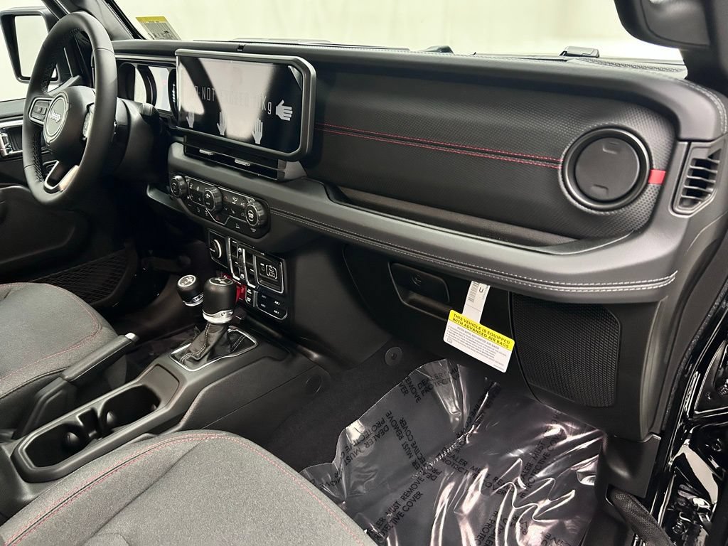 New 2026 Jeep Wrangler Unlimited Rubicon AWD/4WD image 18