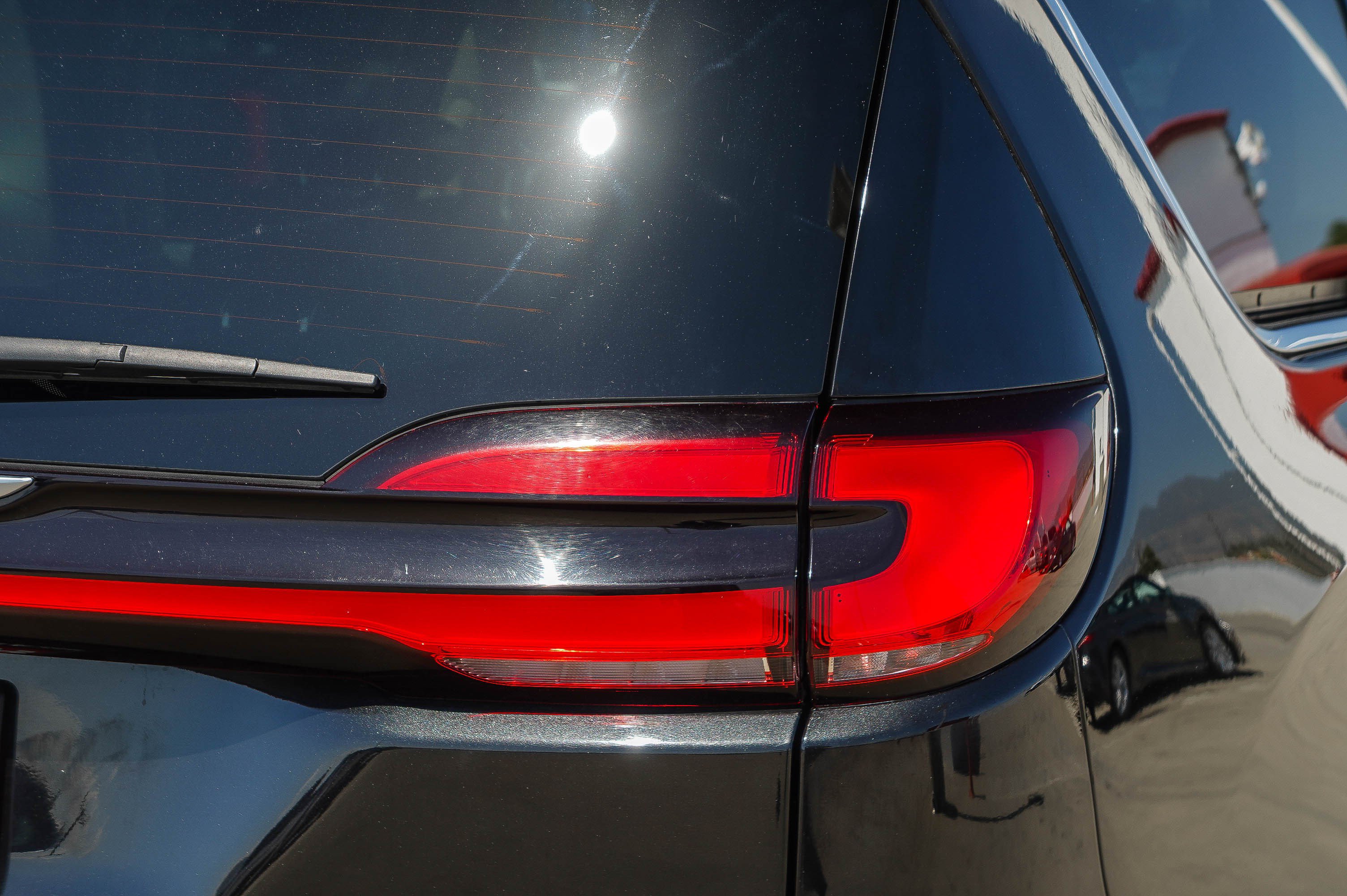 Used 2023 Chrysler Pacifica Touring-L FWD image 8