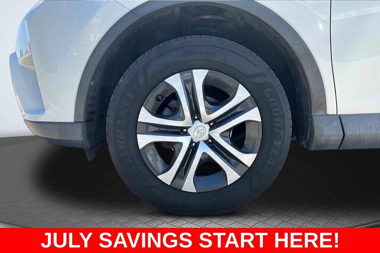 Used 2018 Toyota RAV4 LE w/ All Weather Liner Package AWD/4WD image 41