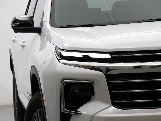 New 2026 Chevrolet Traverse LT w/ Driver Confidence Package image 4