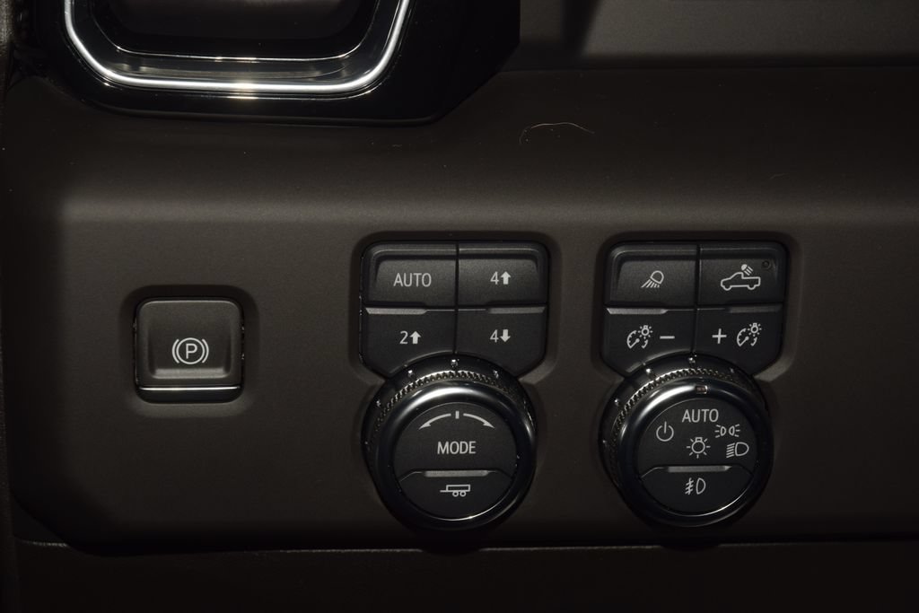 Used 2024 GMC Sierra 1500 Denali AWD/4WD image 38