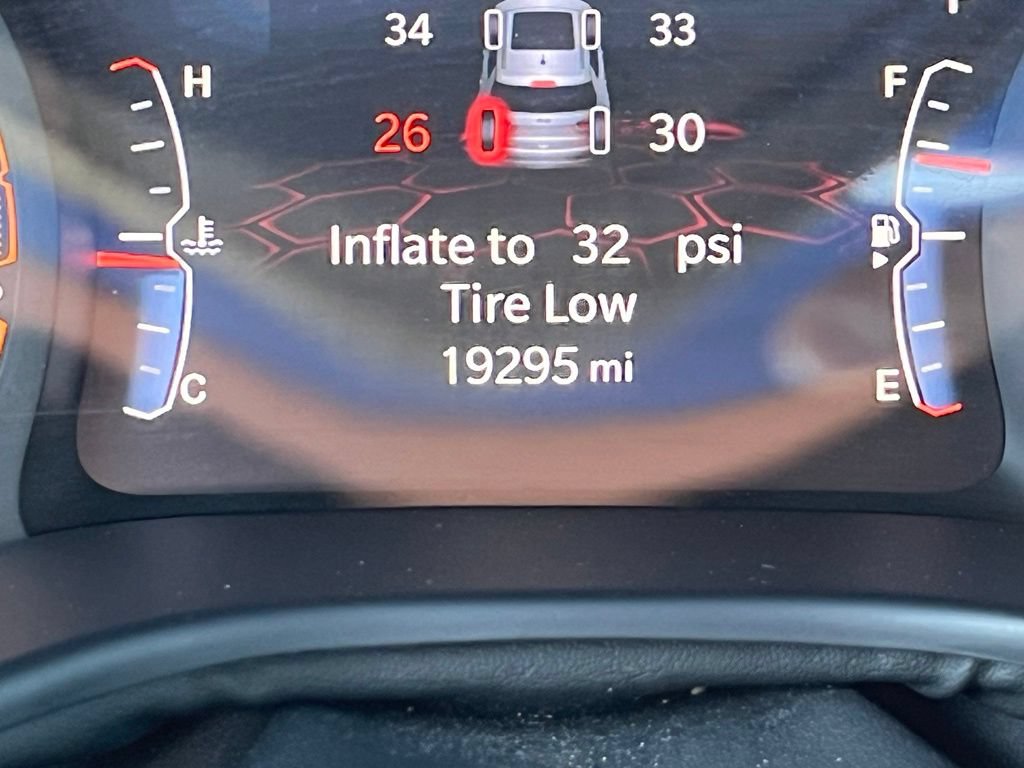 Used 2025 Jeep Compass Limited AWD/4WD image 19