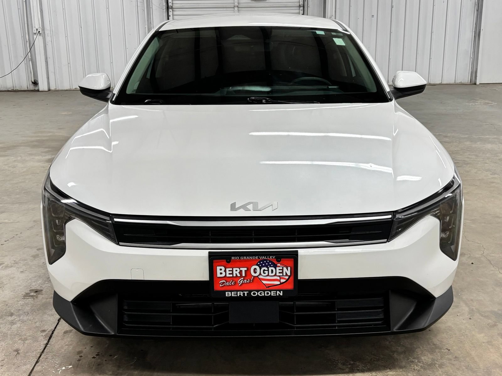 Used 2025 Kia K4 FWD image 2