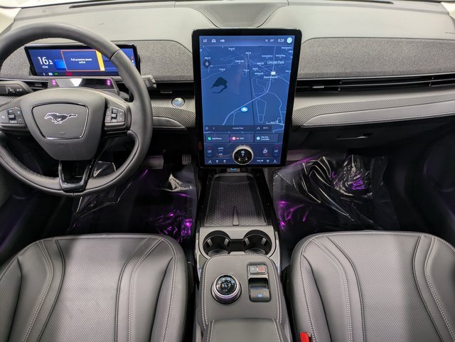 Used 2024 Ford Mustang Mach-E Premium image 23
