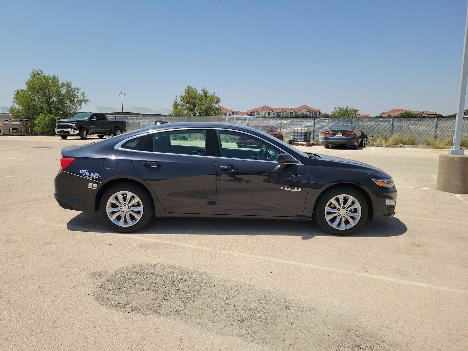 Used 2023 Chevrolet Malibu LT FWD image 9