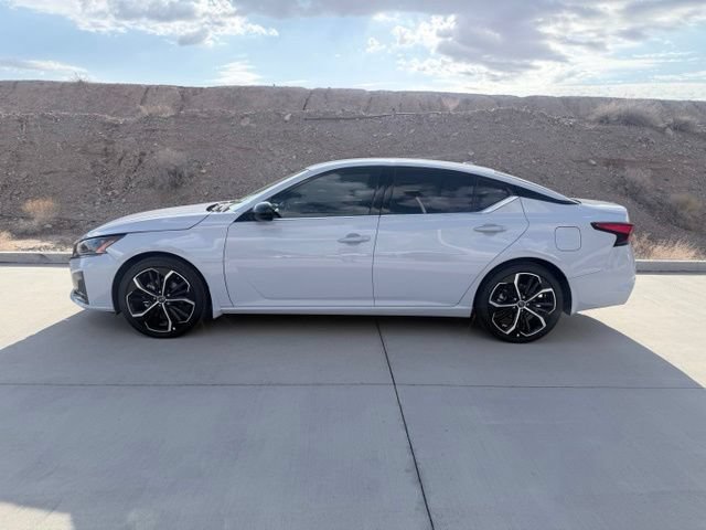 Certified 2025 Nissan Altima 2.5 SR FWD image 5