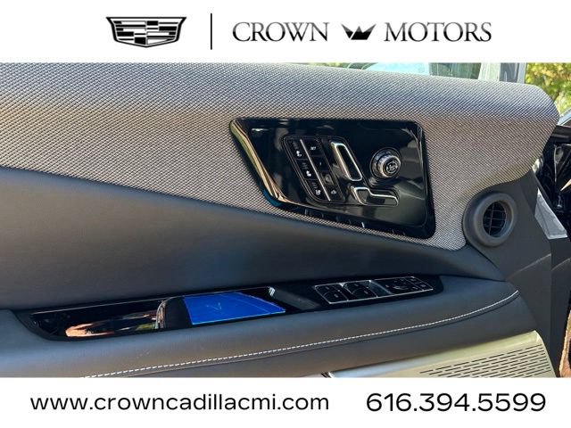 New 2027 Cadillac Optiq Premium Sport w/ LPO, Floor Liner Package AWD/4WD image 10
