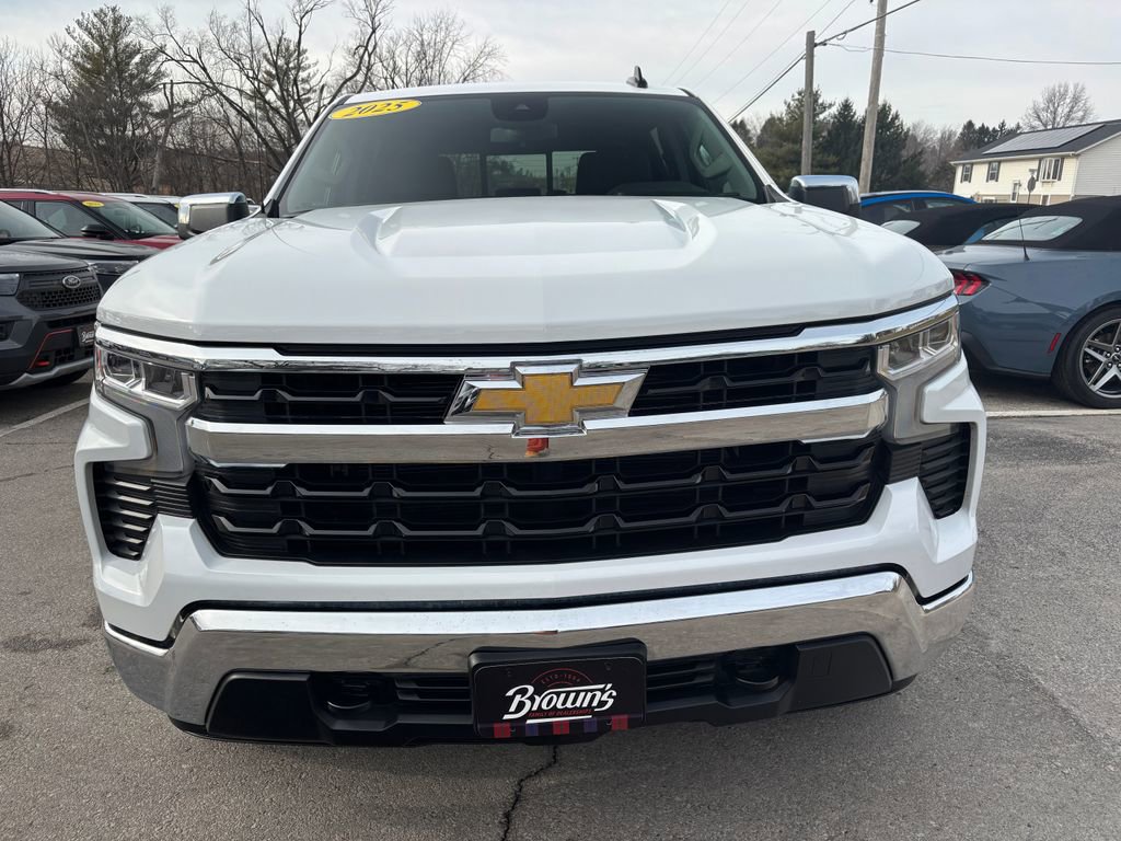 Used 2025 Chevrolet Silverado 1500 LT w/ Leather Package image 2
