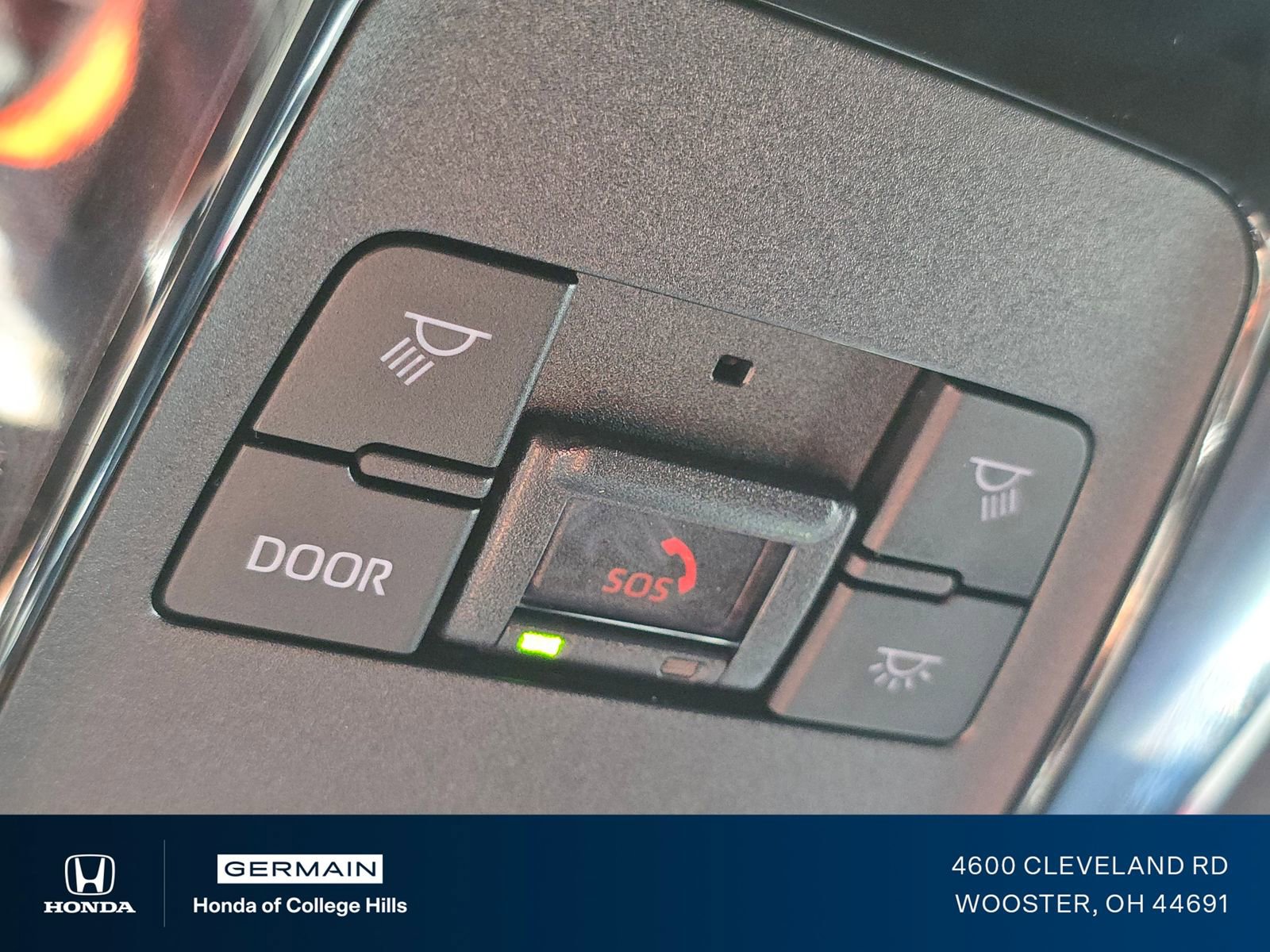 Used 2024 Toyota Venza XLE AWD/4WD image 32