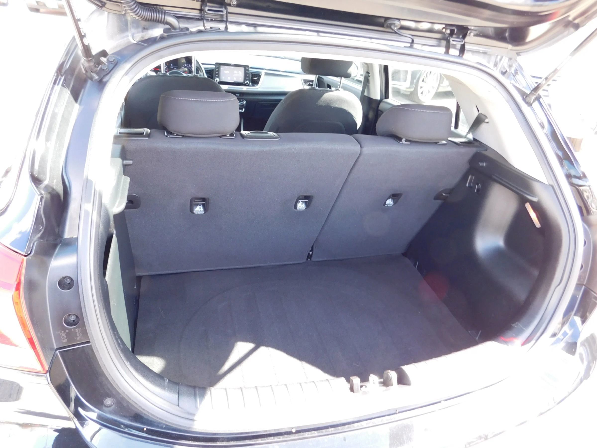 Used 2020 Kia Rio S image 6