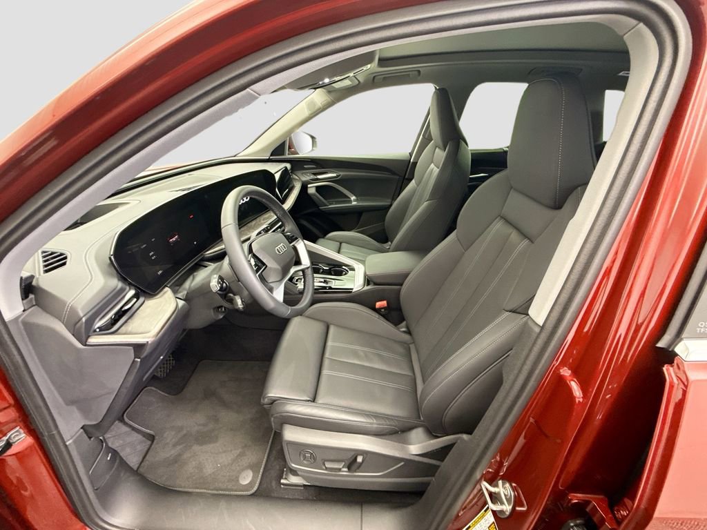 Certified 2025 Audi Q5 Premium Plus w/ Premium Plus image 19