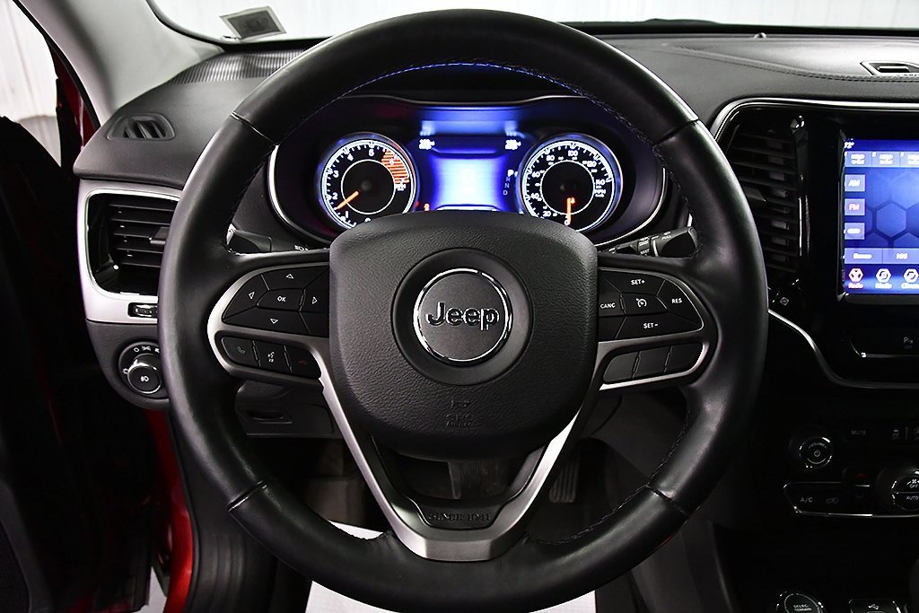 Used 2019 Jeep Cherokee Limited image 17