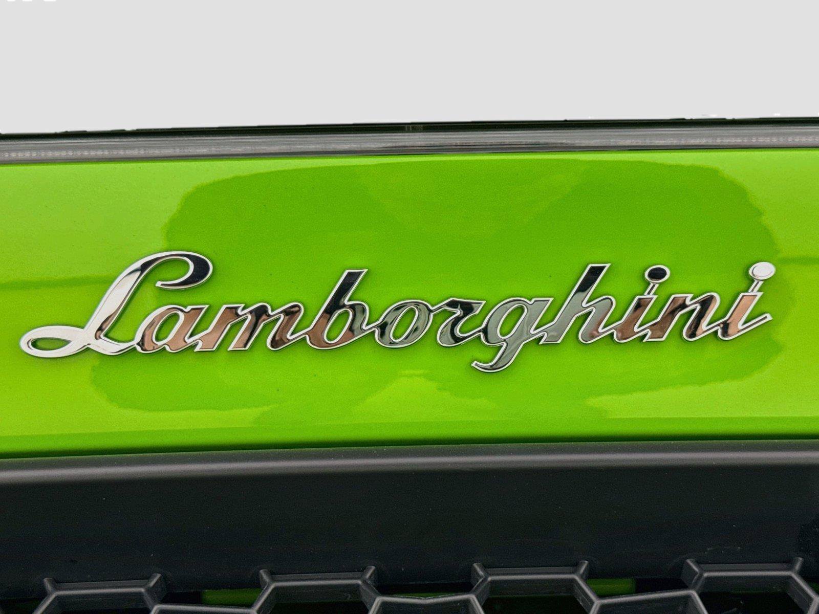 Used 2017 Lamborghini Huracan LP 580-2 RWD image 36