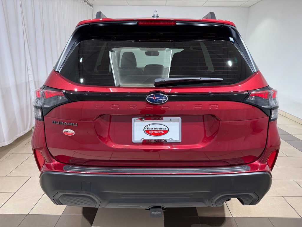 Used 2025 Subaru Forester Premium w/ Convenience Package #1 AWD/4WD image 4
