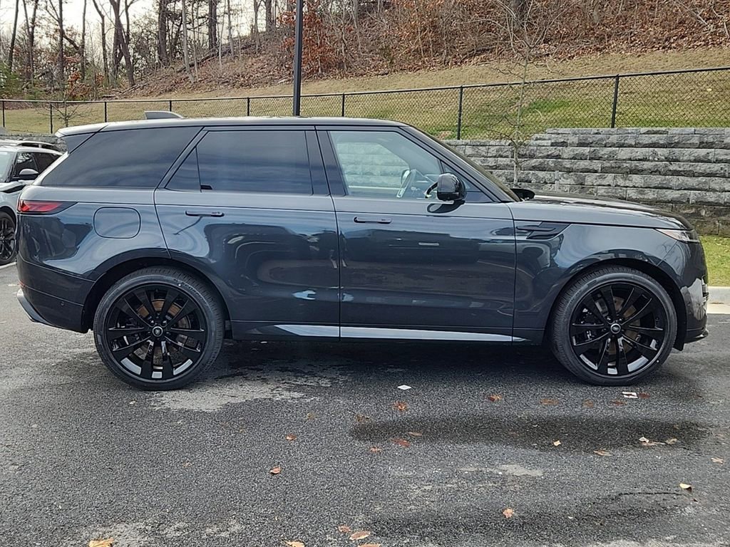New 2025 Land Rover Range Rover Sport Dynamic SE image 10