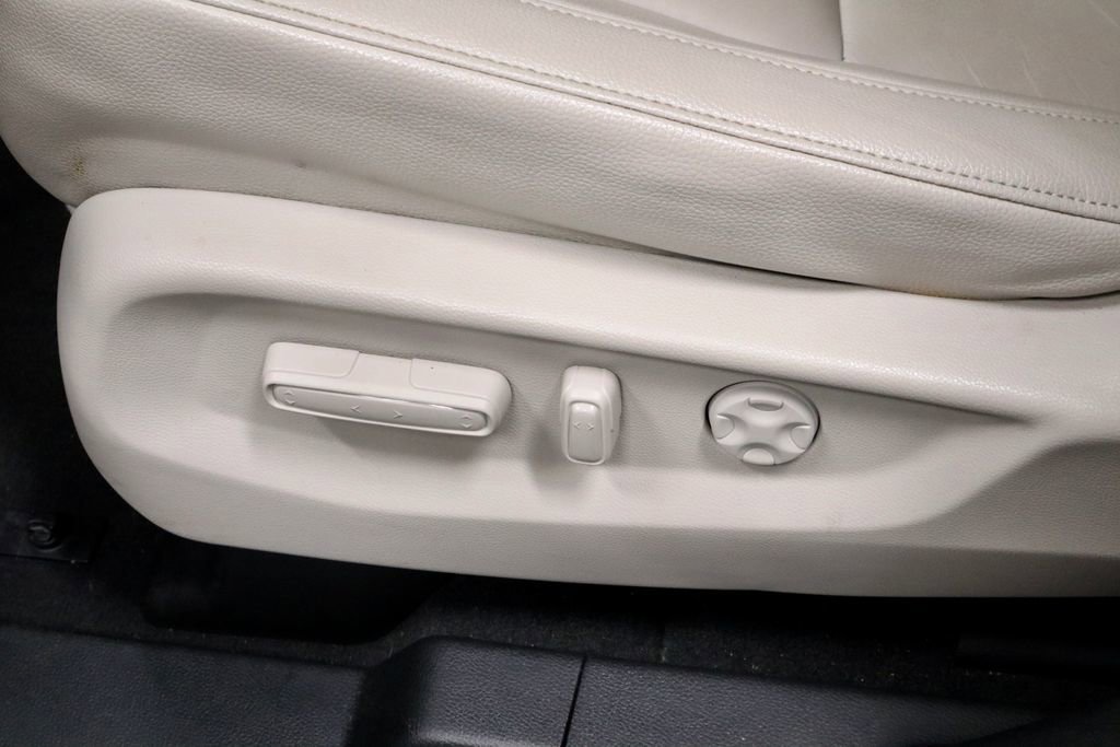 Used 2025 Honda Odyssey EX-L image 24