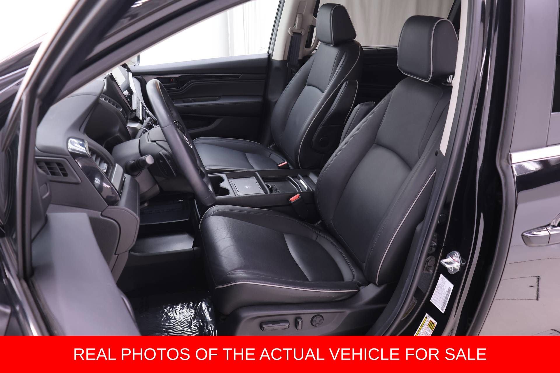 Used 2025 Honda Odyssey Touring image 4