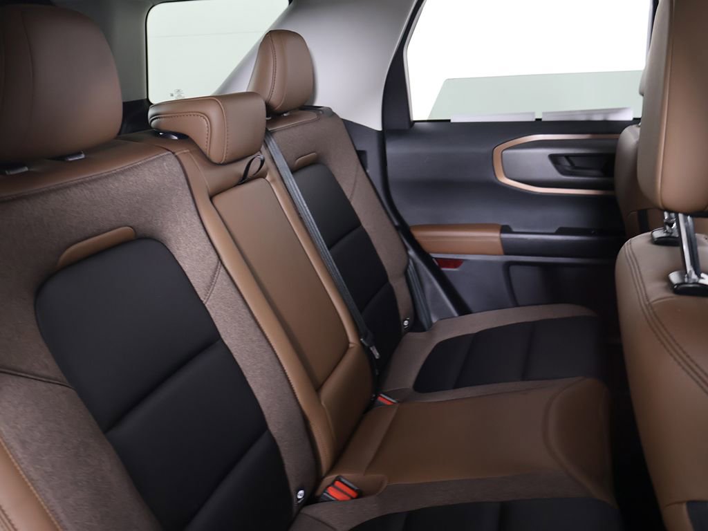 Used 2025 Ford Bronco Sport Outer Banks w/ Outer Banks Tech Package+ image 33