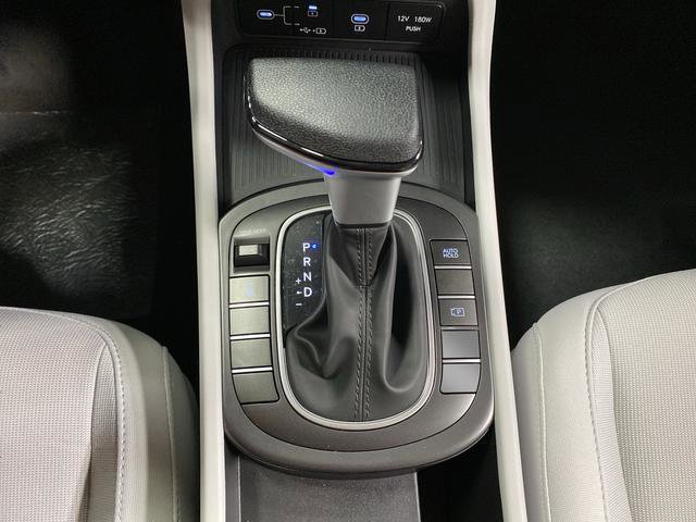 New 2026 Hyundai Kona SE image 18