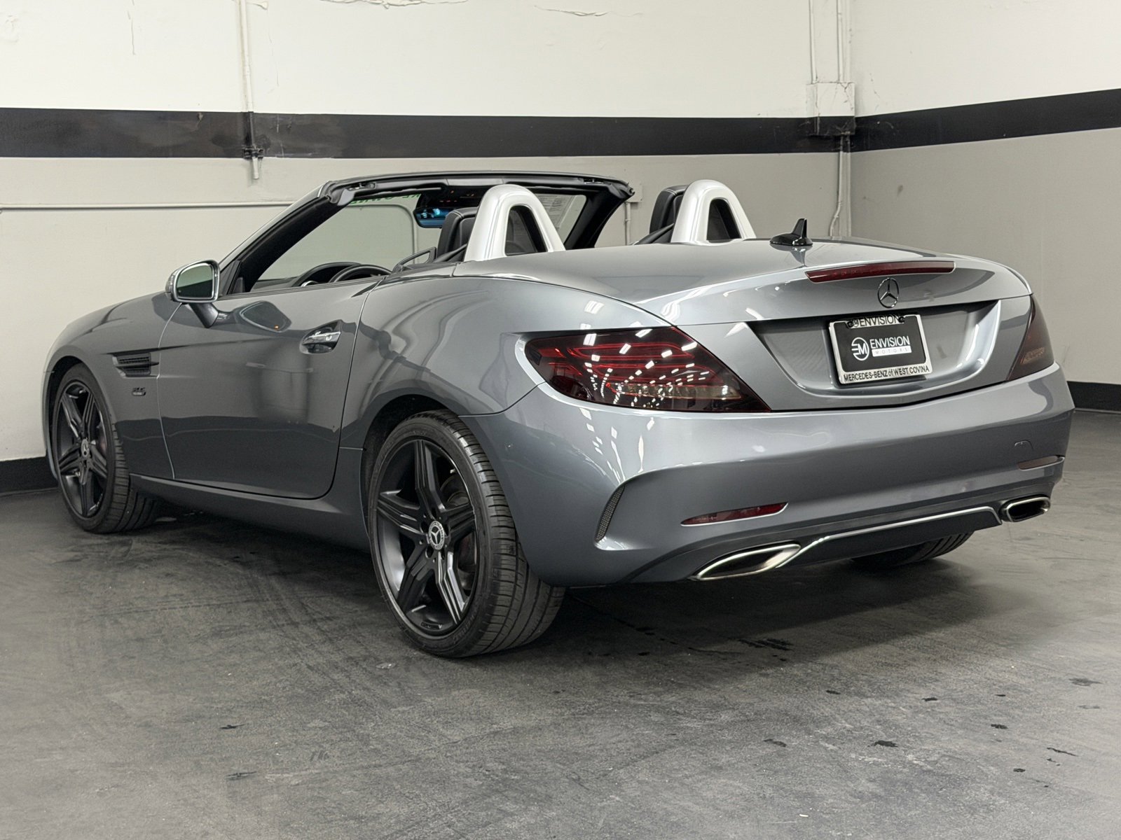 Used 2020 Mercedes-Benz SLC 300 image 10