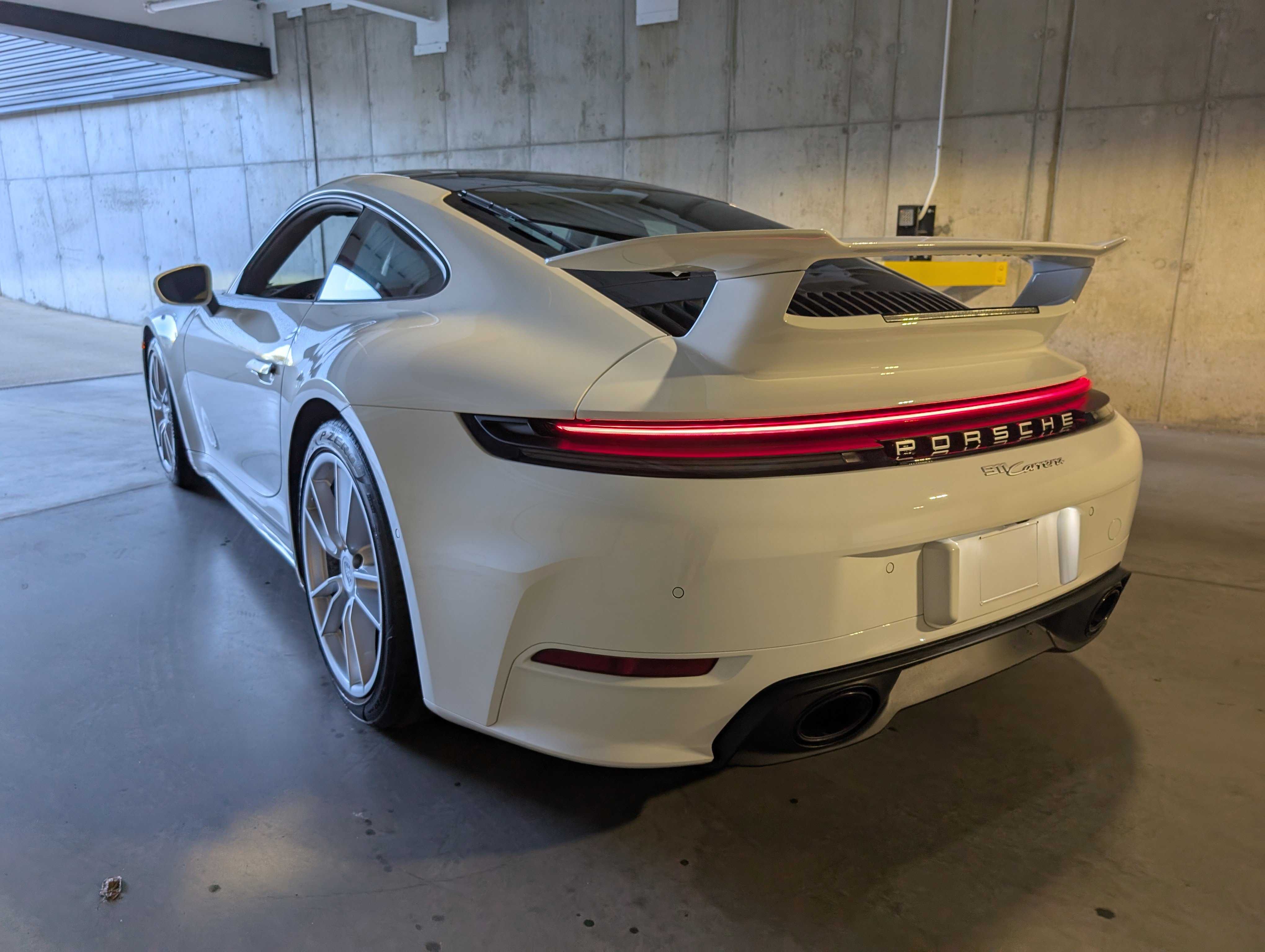 Certified 2025 Porsche 911 Carrera image 3