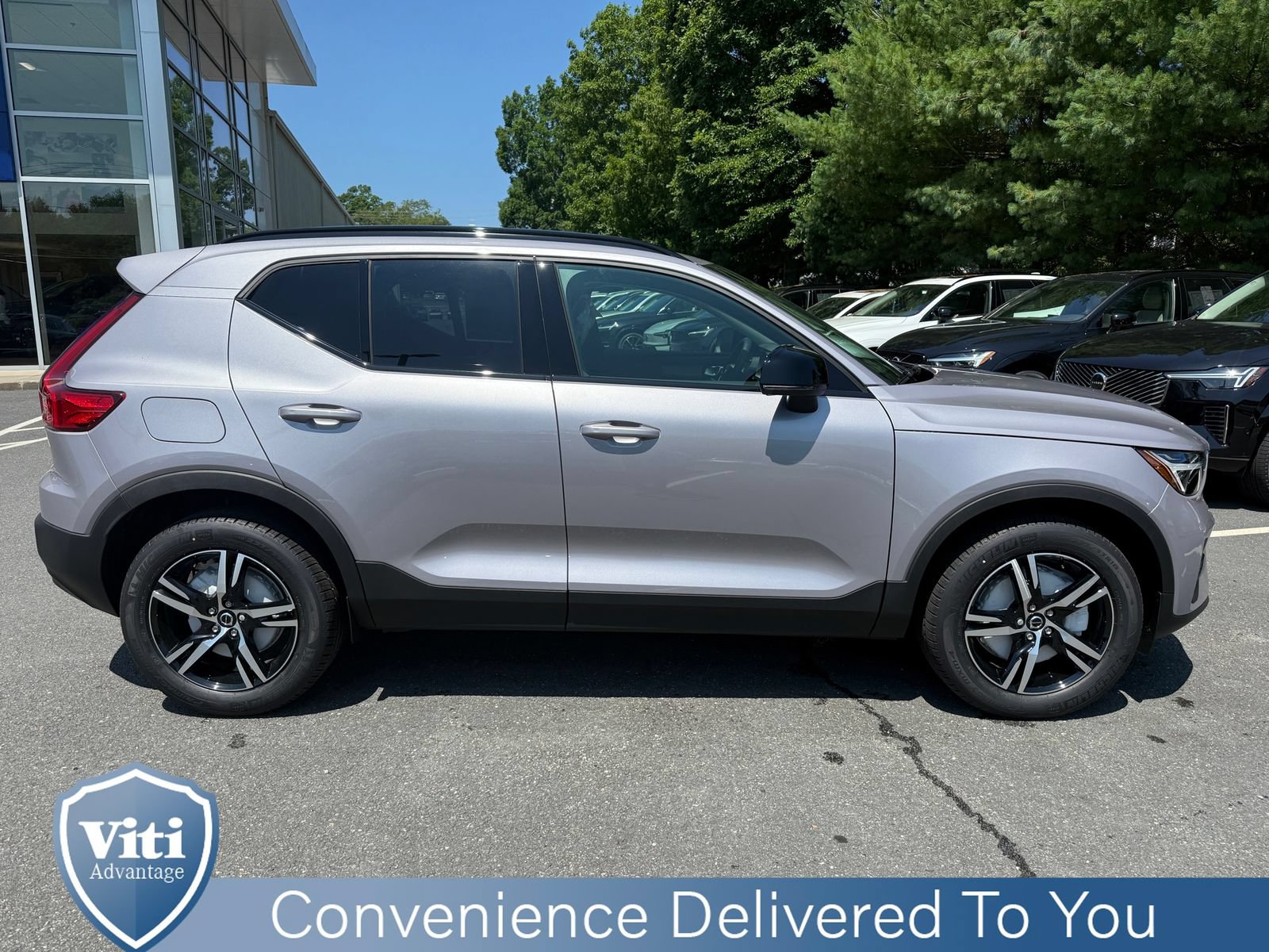 New 2026 Volvo XC40 B5 Core w/ Protection Package Premier AWD/4WD image 9