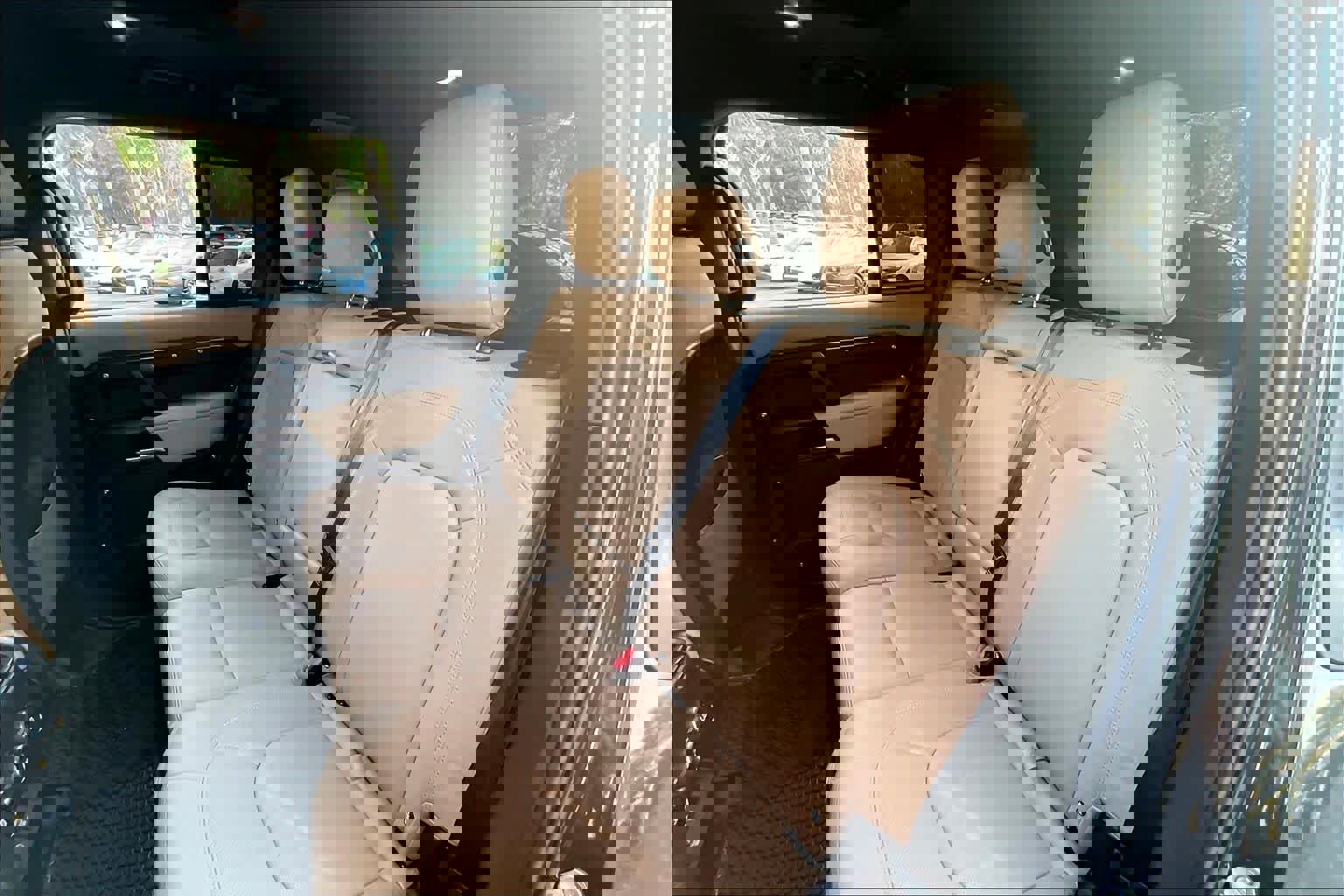 Used 2025 Land Rover Defender 110 X-Dynamic SE image 19