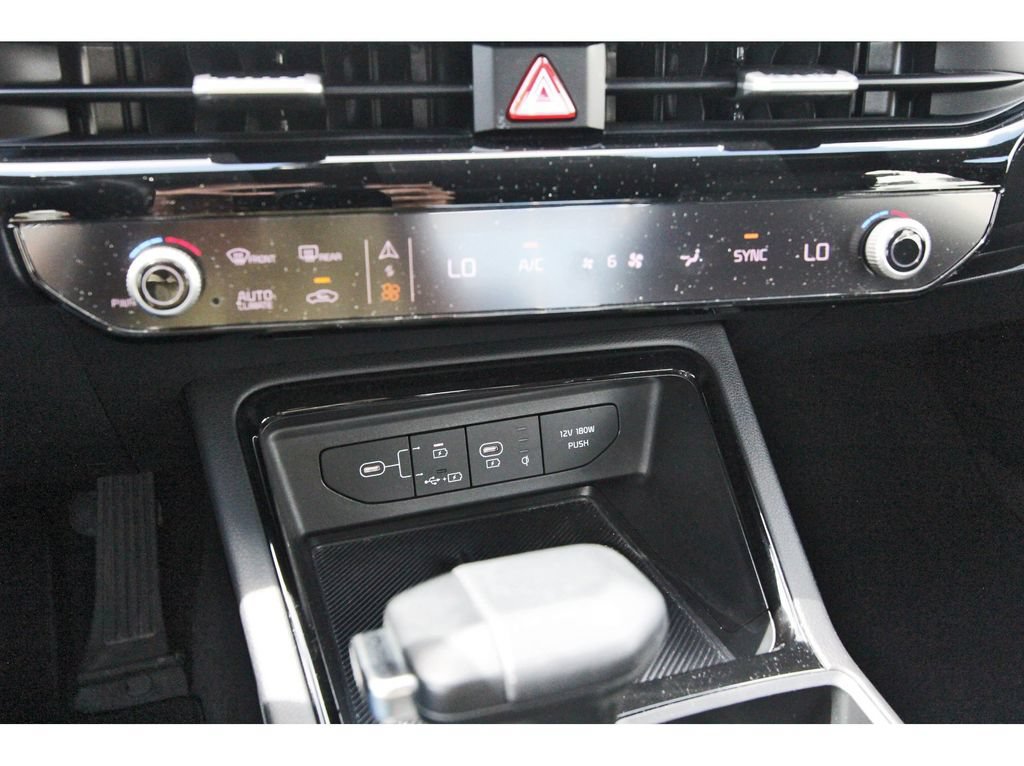 Used 2025 Kia K5 GT-Line AWD/4WD image 16