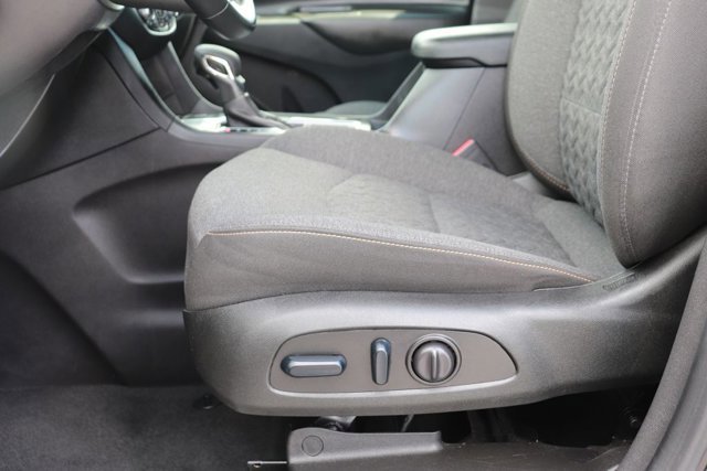 Used 2024 Chevrolet Equinox LT image 11