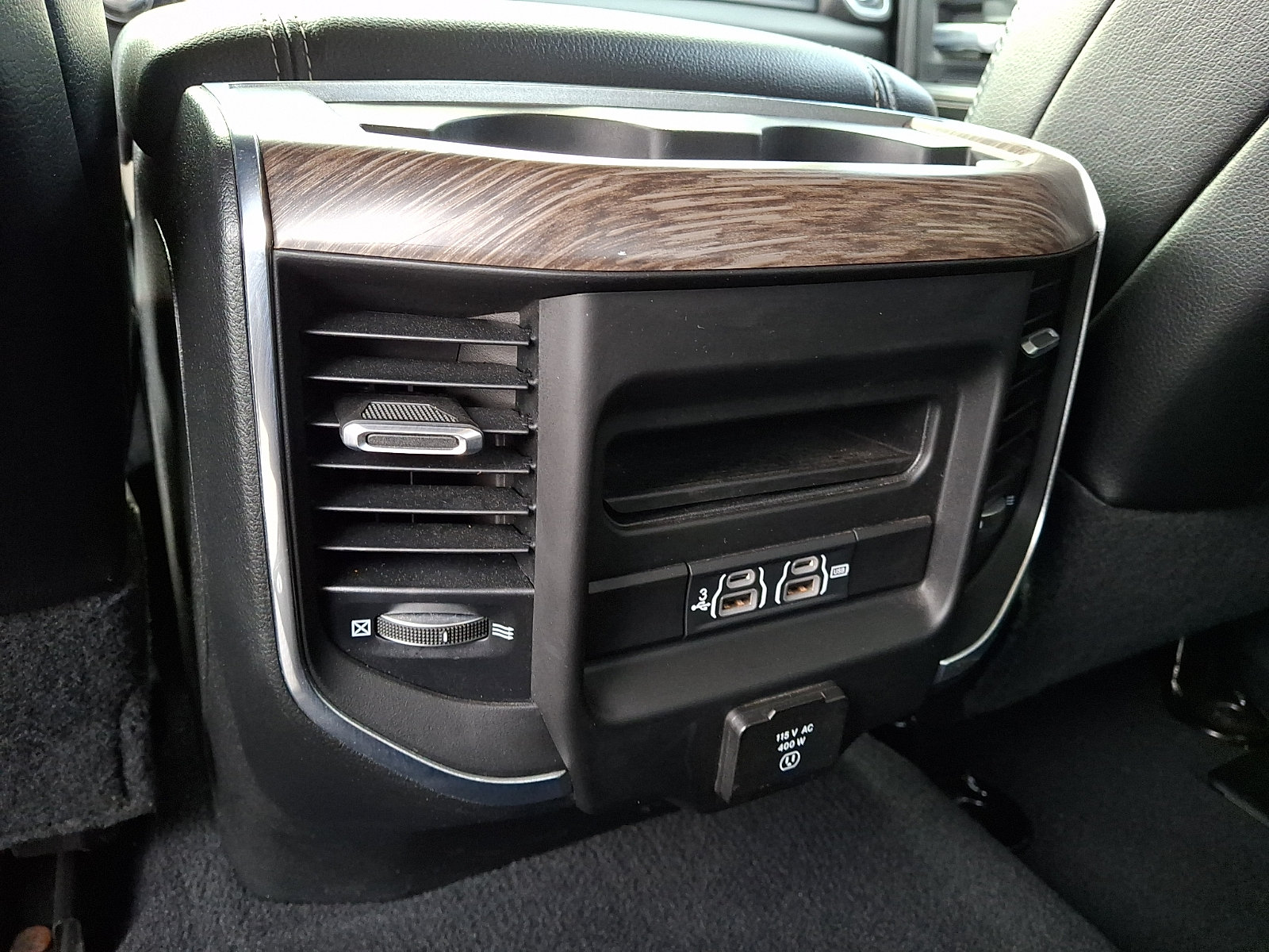 Used 2019 RAM 2500 Laramie AWD/4WD image 11