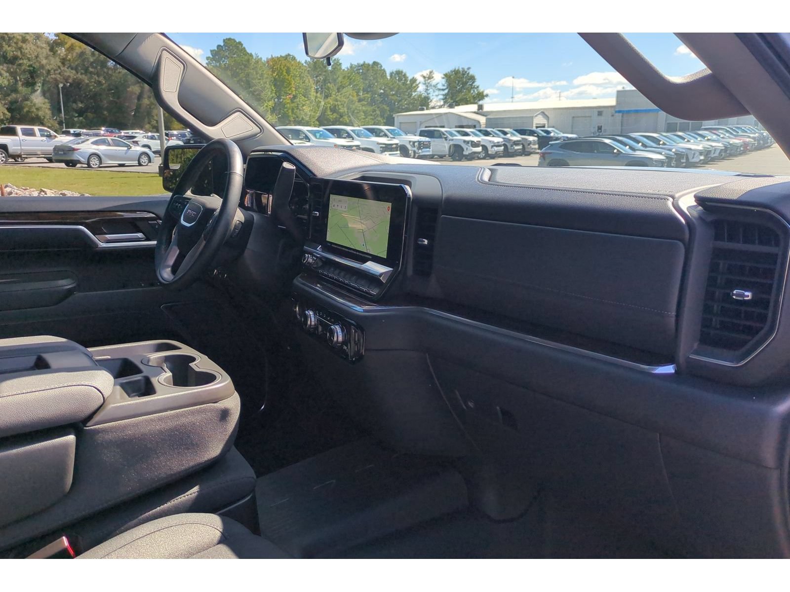 Used 2023 GMC Sierra 1500 Elevation w/ X31 Off-Road Package AWD/4WD image 29