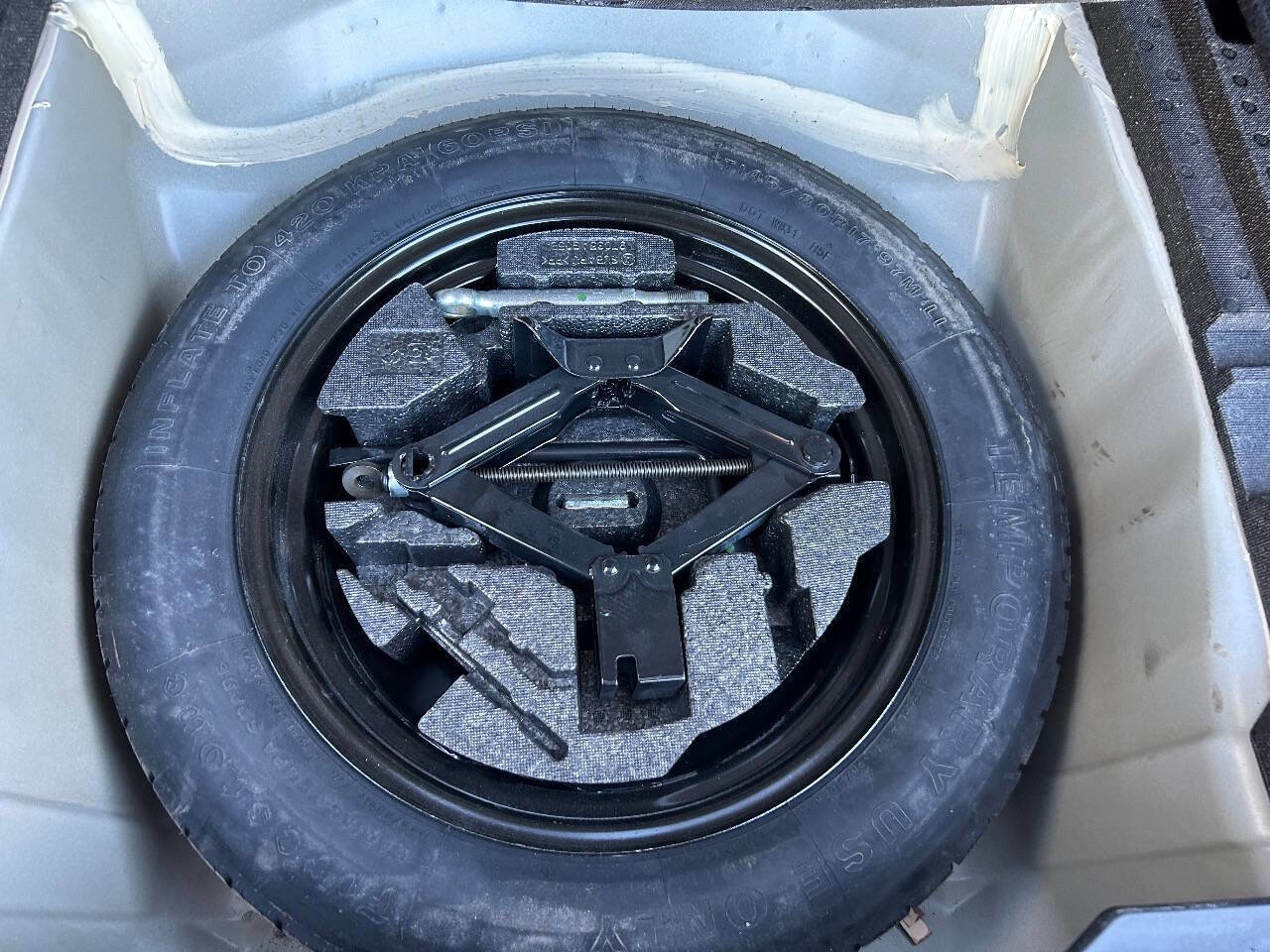 Used 2012 Subaru Outback 2.5i image 16