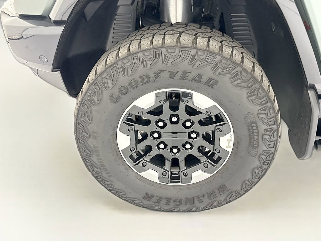 Used 2024 GMC Hummer EV 3X w/ Extreme Off-Road Package image 29