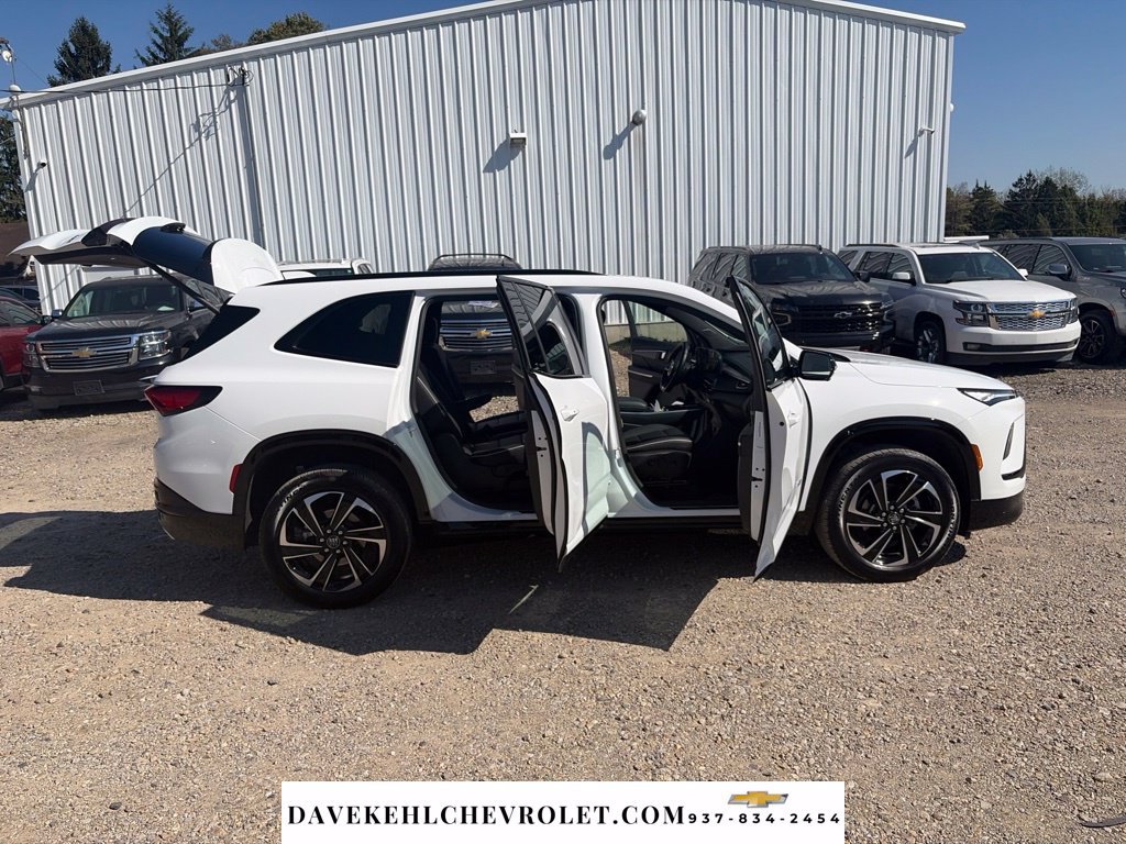 Used 2026 Buick Enclave Sport Touring AWD/4WD image 34